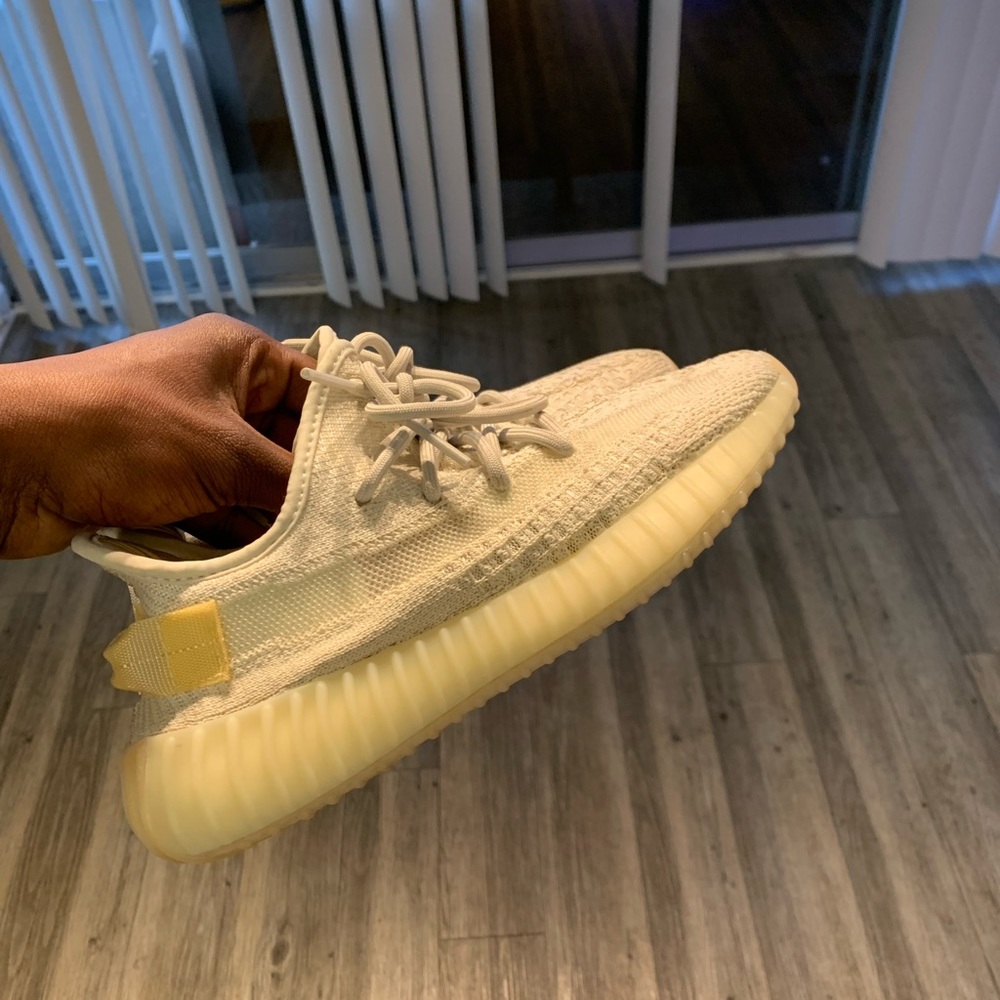 350 Yeezy Boost  ‘Light’